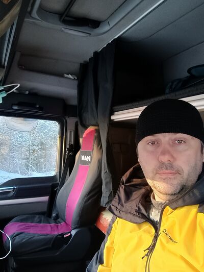  ,   Valentin, 39 ,   ,   , c 