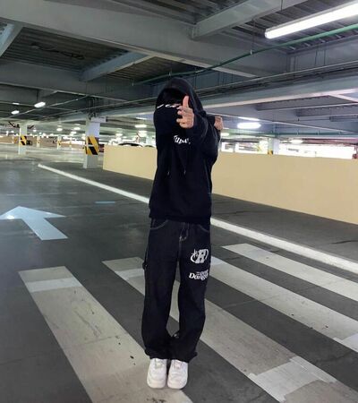  ,   Ilia, 20 ,   ,   
