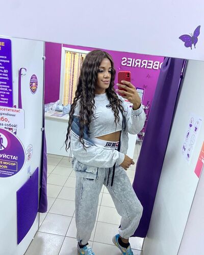 ,   Sabrina, 28 ,   ,   