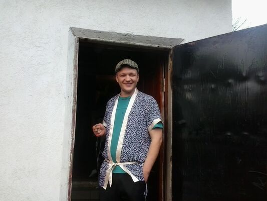  ,   Andrei, 46 ,     , c 
