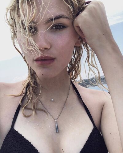  ,   Urlady, 24 ,   ,   , c 