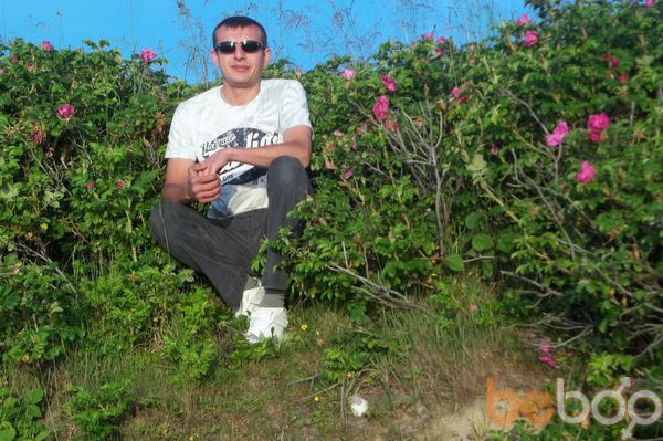  ,   Gerhard, 42 ,   