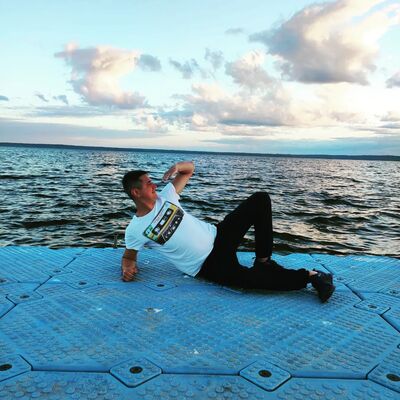 ,   Ruslan, 38 ,   ,   , c 