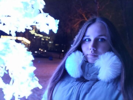  ,   Anna, 21 ,   ,   