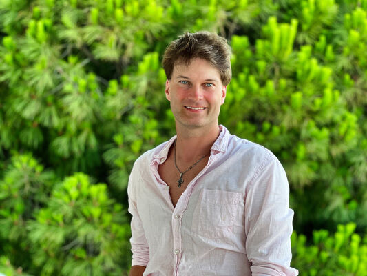  ,   Denis, 40 ,   ,   