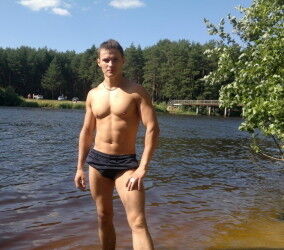  ,   Vlad, 29 ,   