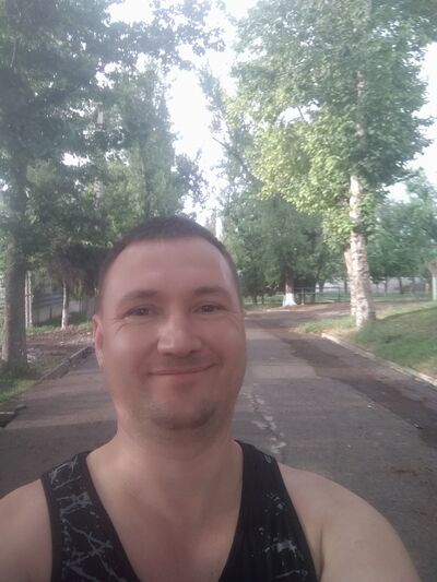  ,   Artur, 44 ,   ,   