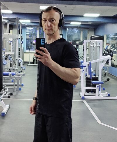  ,   Ivan, 42 ,   ,   