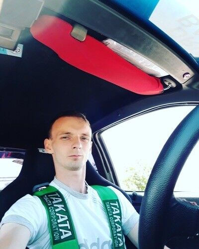  ,   Sergei, 33 ,  