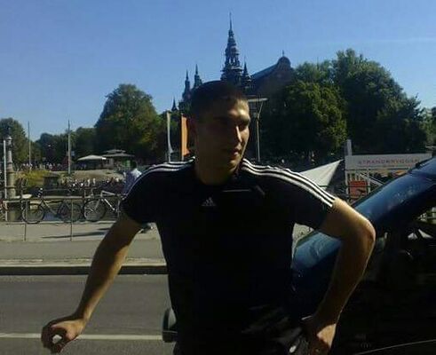  ,   Vlad, 37 ,   