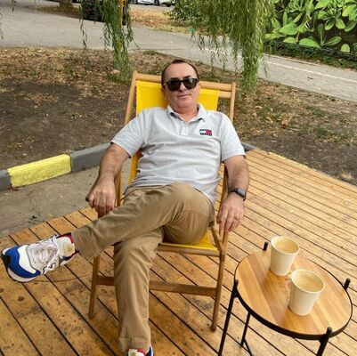  ,   Evgeny, 49 ,   ,   , c 