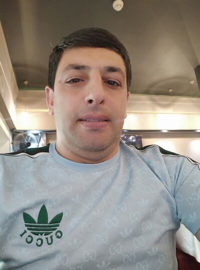  ,   Emil, 39 ,   ,   