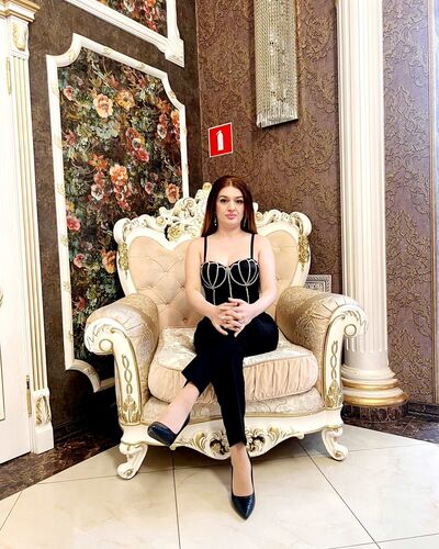  ,   Anna, 44 ,  