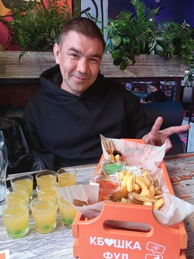  ,   Vadim, 32 ,   ,   