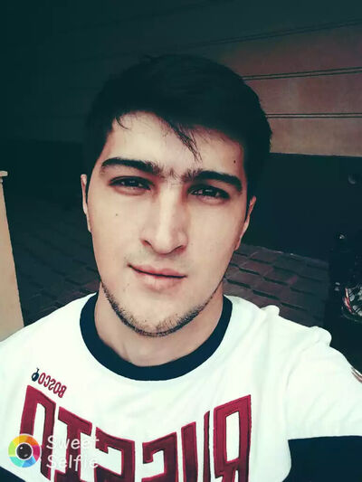  ,   Shoxrux, 35 ,  