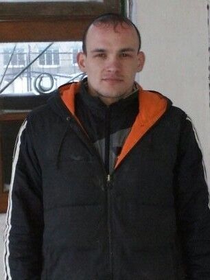  ,   Leonid, 35 ,   