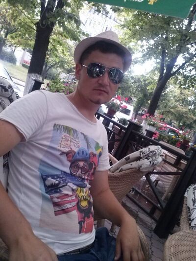  ,   Serj, 36 ,   