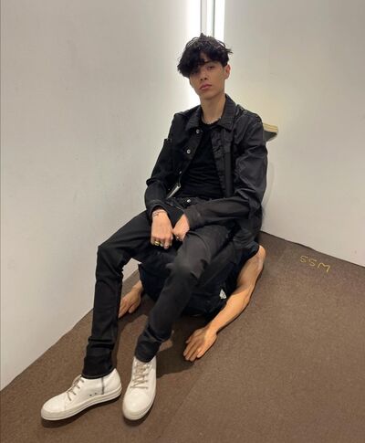  ,   , 27 ,   ,   