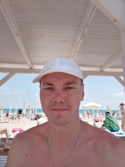  ,   Denis, 36 ,   ,   , c 