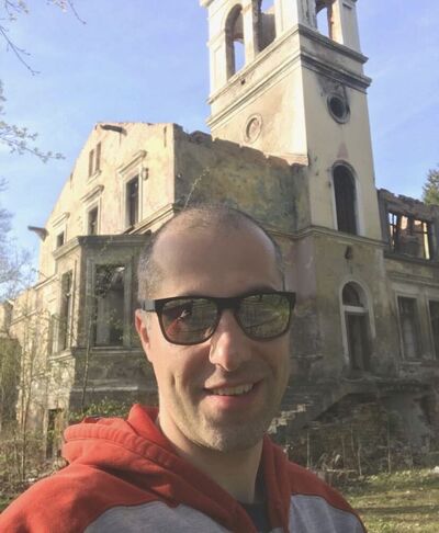  ,   Edgar, 41 ,  