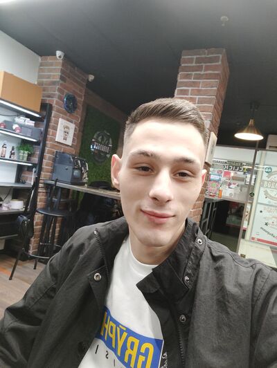  ,   Leonid, 24 ,   ,   