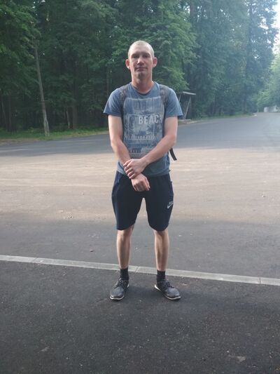  ,   Stas, 36 ,   