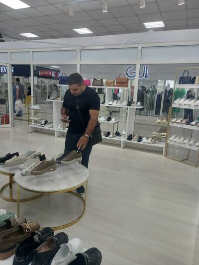 ,   Farid, 38 ,   ,   