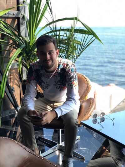  ,   Cem, 31 ,   ,   
