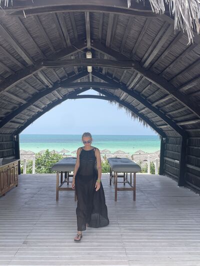  ,   Lena Moscow, 44 ,   ,   , c 