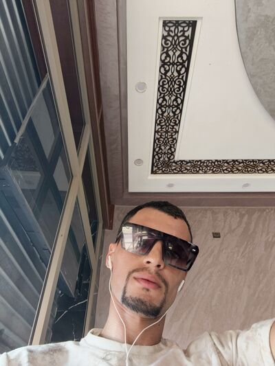  ,   Younes, 29 ,   ,   