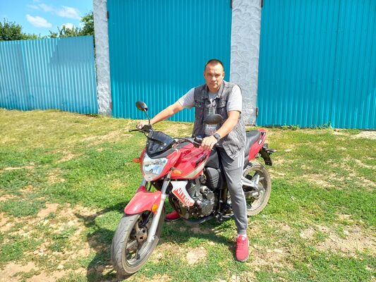 ,   Oleg, 41 ,   ,   