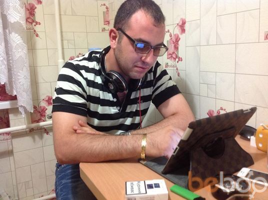  3215463  Hungry Wolf, 39 ,    