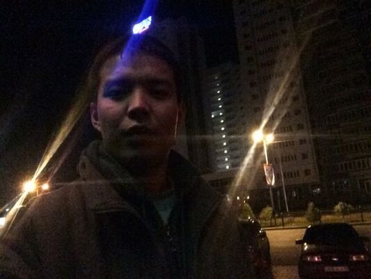  ,   Nurlan, 33 ,  