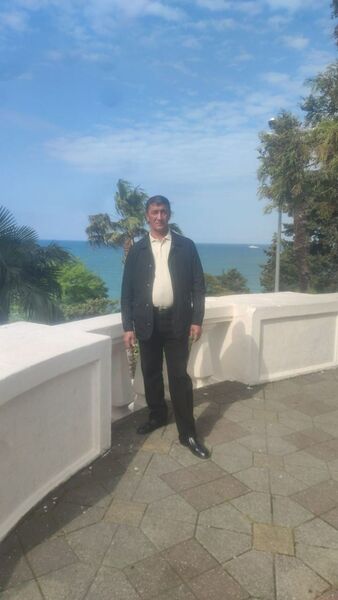  ,   Bobbi, 60 ,   ,   