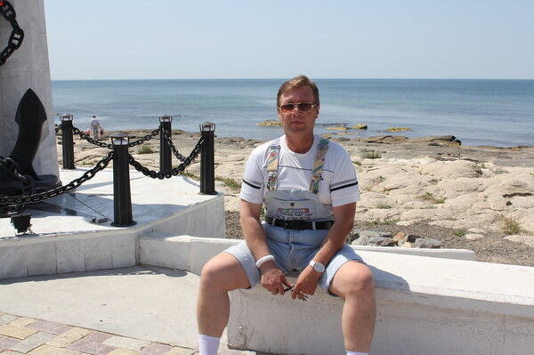  ,   Vlad, 55 ,   