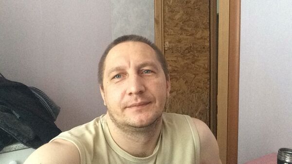  ,   Alex, 46 ,   ,   , c 