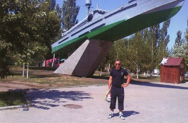  ,   Alex, 37 ,   ,   , c 