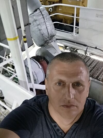  ,   Ruslan, 54 ,     , c 