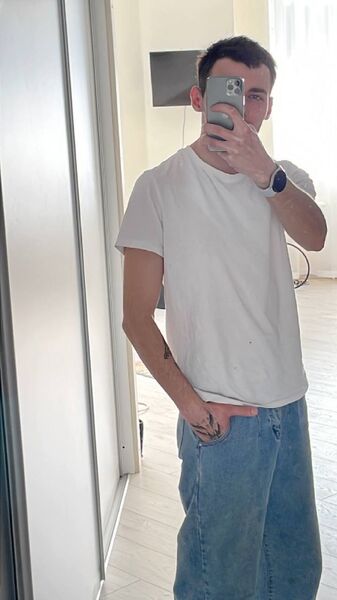  ,   Ilya, 24 ,   ,   , c , 