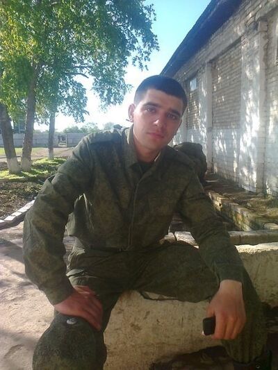  ,   Azer, 32 ,   ,   , c , 