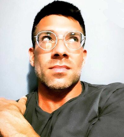  ,   Leo, 41 ,   ,   , c , 