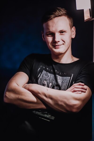  ,   Bohdan, 28 ,   ,   , c 