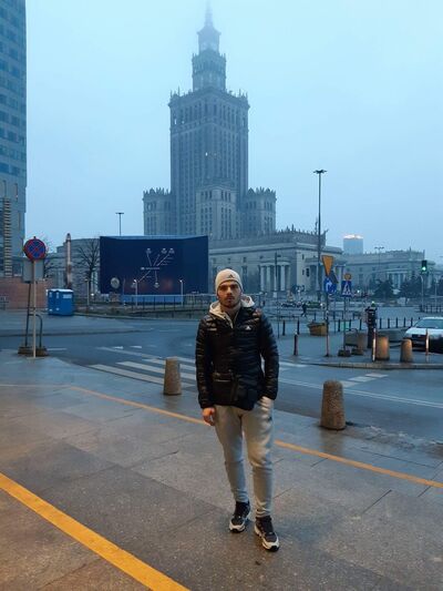  ,   Leo, 31 ,   