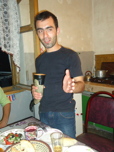  ,   Temuri, 40 ,   ,   , c 
