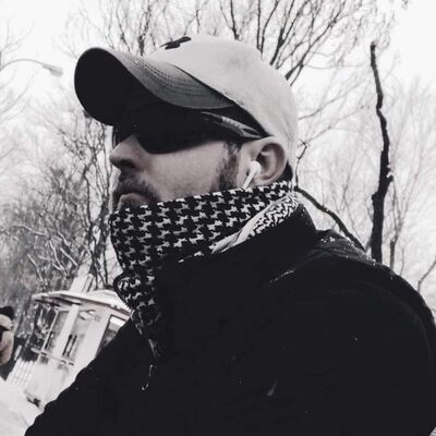  Blonie,   Roman, 28 ,   ,   