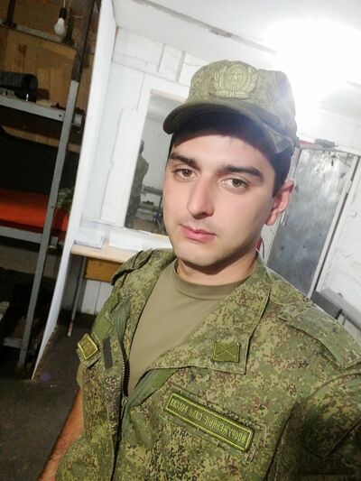  ,   Malik, 35 ,   ,   , c 