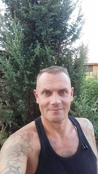  ,   Andrej, 52 ,   ,   , c 