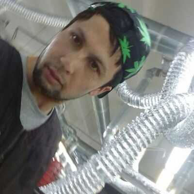  ,   Durbek, 27 ,   ,   , c , 