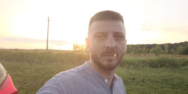  ,   Anton, 39 ,   ,   