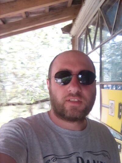  ,   Sandro, 42 ,   ,   , c , 
